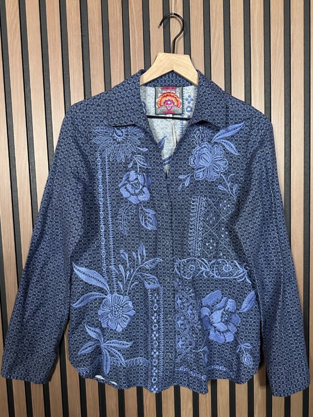 New Johnny Was Shirt Small Blue Relax Linen Lyra Cotton Woven Detail Button Top